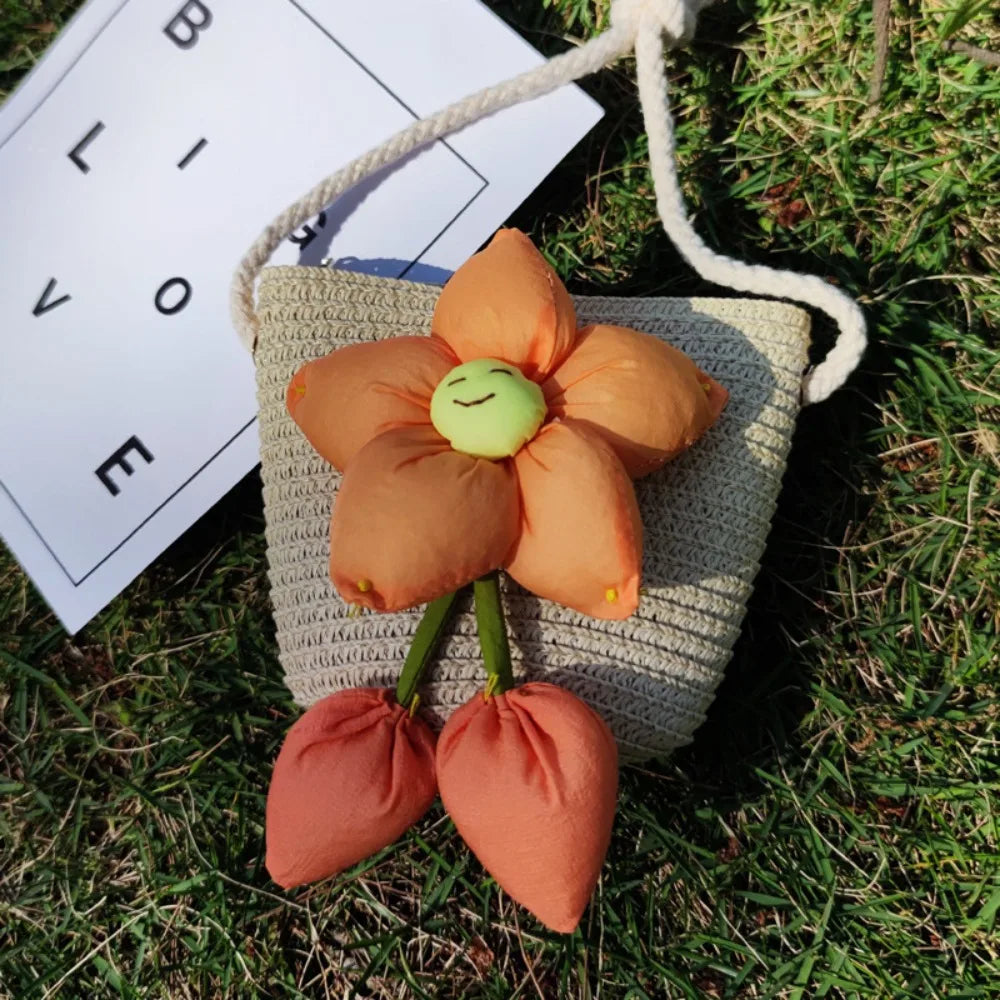 Handmade Straw Flower Shoulder Bag
