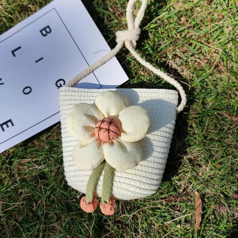 Handmade Straw Flower Shoulder Bag