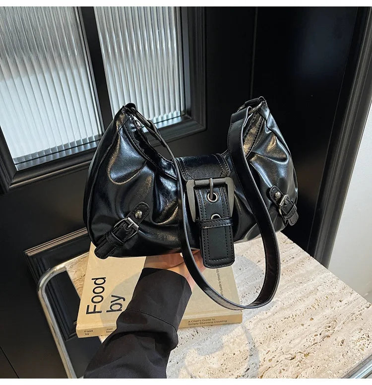 Retro Pleated Hobo Bag